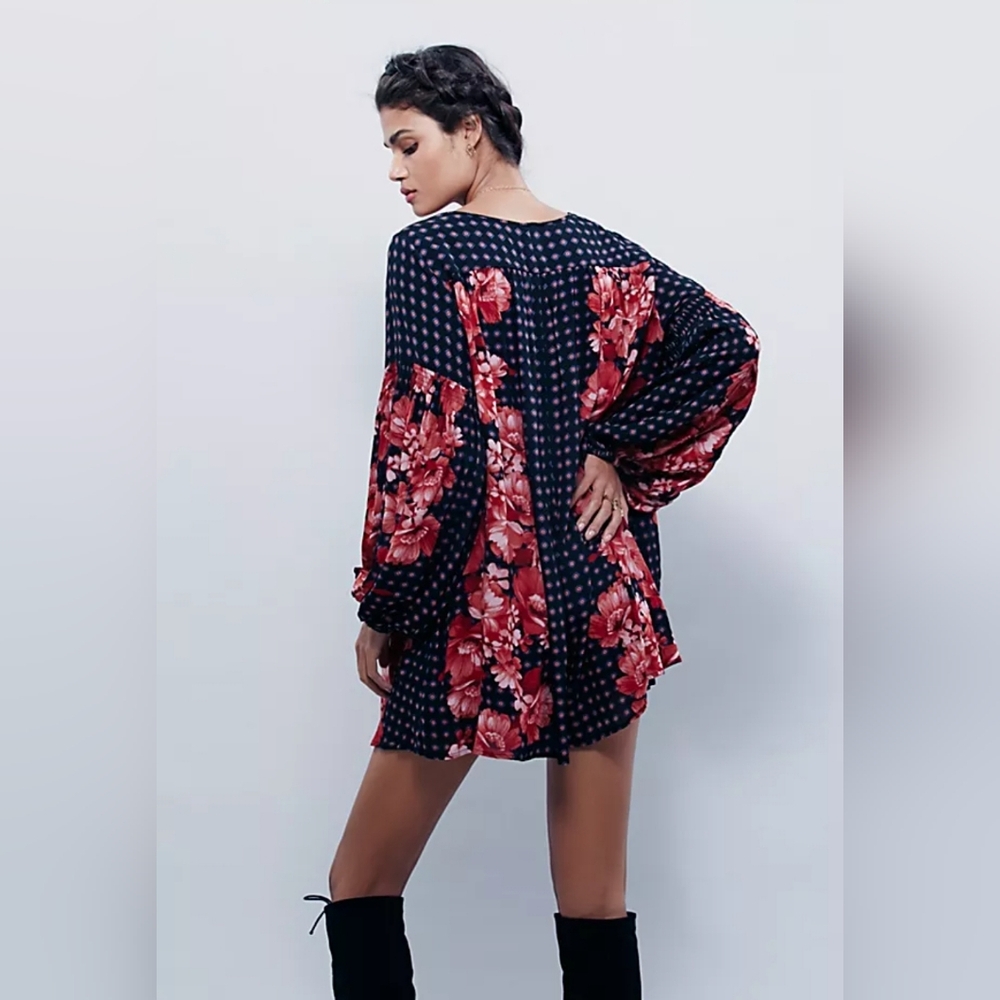 Free People Sunset Boulevart Red & Black Floral Shorts Romper size XS